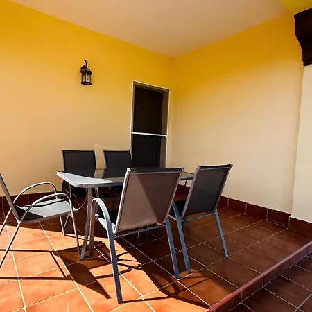 Con Piscina Privada En Urbanizacion Roche Viejo, - Es-180-17 Villa *